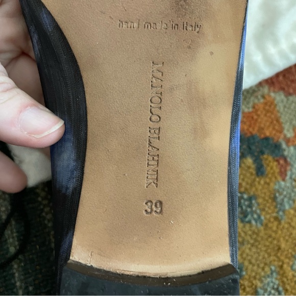 EUC Sz 39 Manolo Blahnik satin flats - Picture 4 of 7